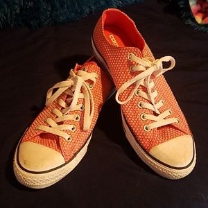 Low rise converse
